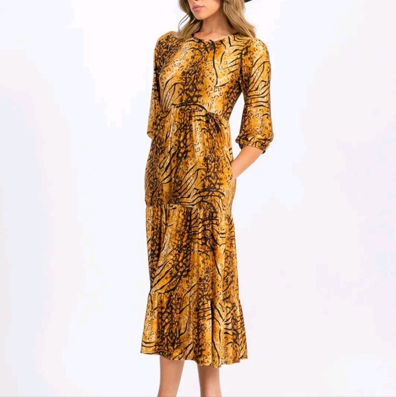 Tiger Print Blossom 3/4 Sleeve Front Pocket Tiered Midi Dress - Picture 4 of 15